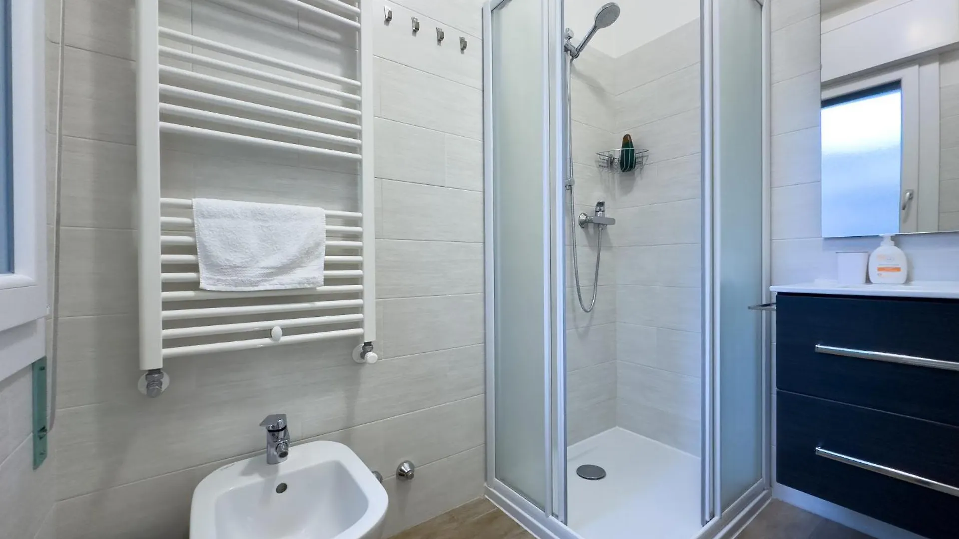Venezia-Mestre Design Apartment Bros#1  Местре